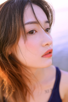 美女被打扎克真人视频